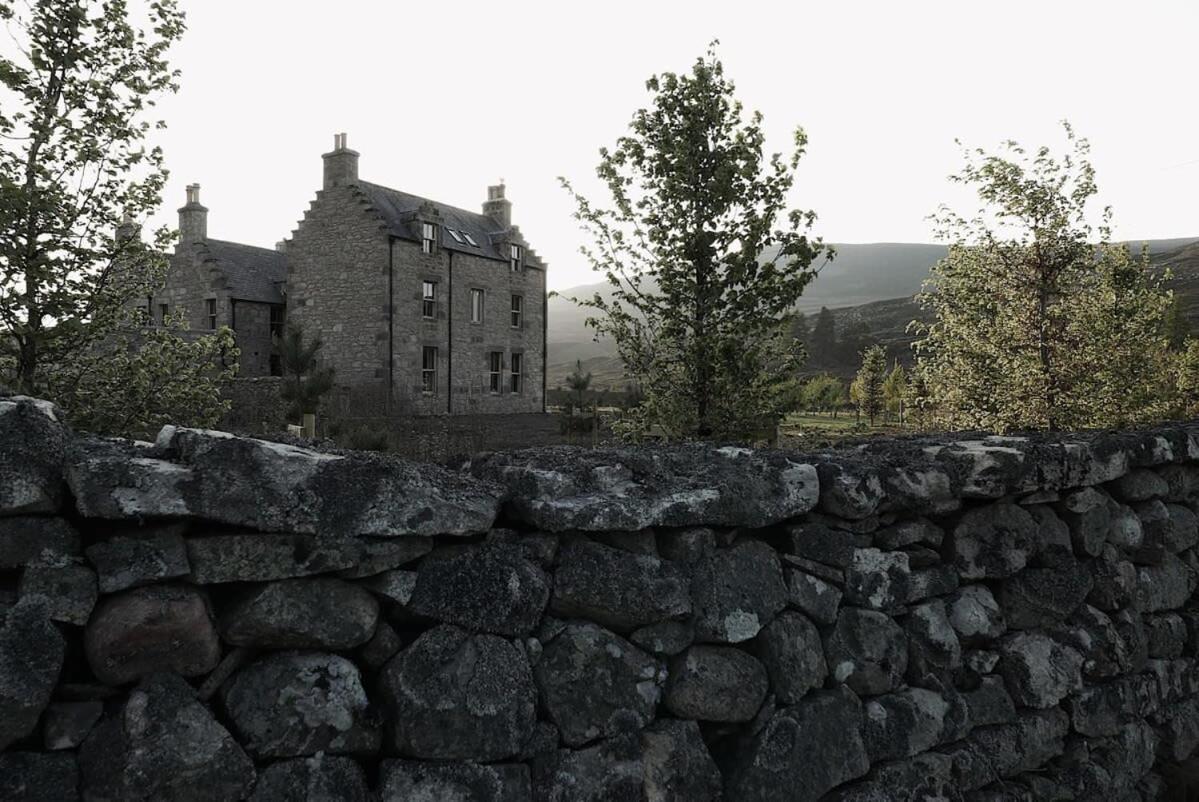Huswell - Gairnshiel Lodge - Unique & Exclusive Lodge Next To The Castle บัลลาเทอร์ ภายนอก รูปภาพ